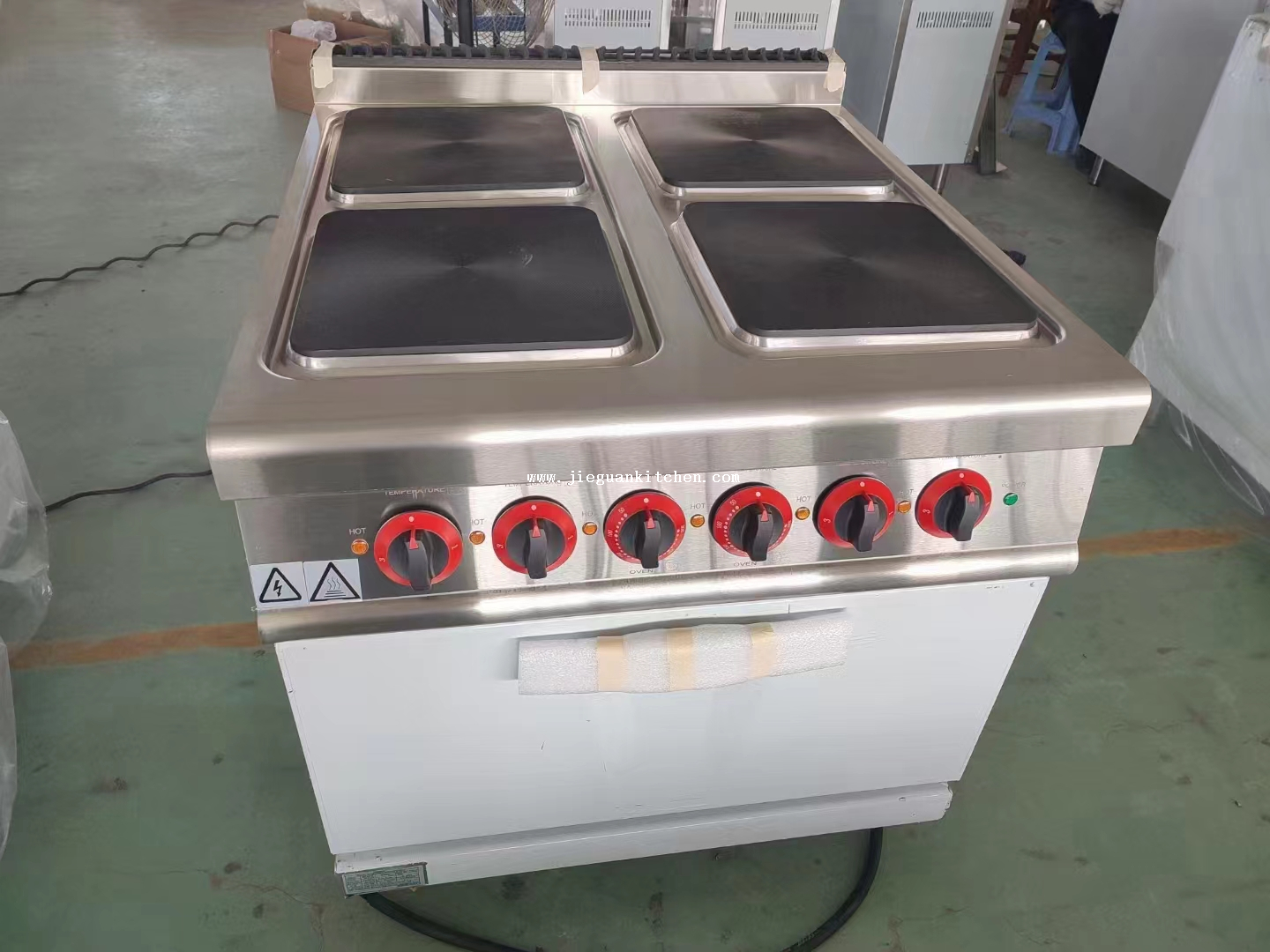 Piano cottura elettrico con 4 piastre e forno